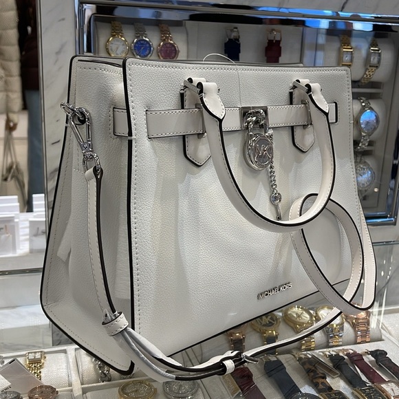 MICHAEL KORS HAMILTON MEDIUM SATCHEL
COLOR: OPTIC WHITE
NWT - Picture 15 of 16